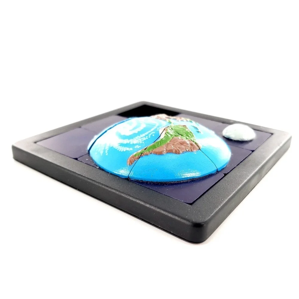 Vintage 1993 DaMert 3D Earth & Moon Slide Puzzle